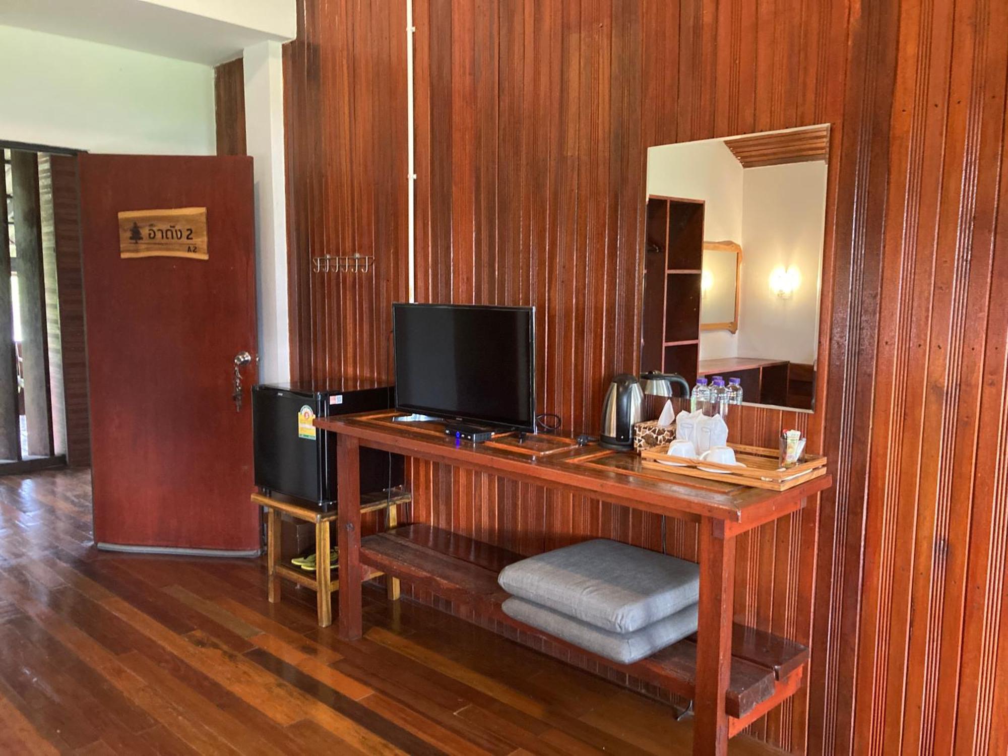 The Chevalley Beach Resort Satun Exterior photo