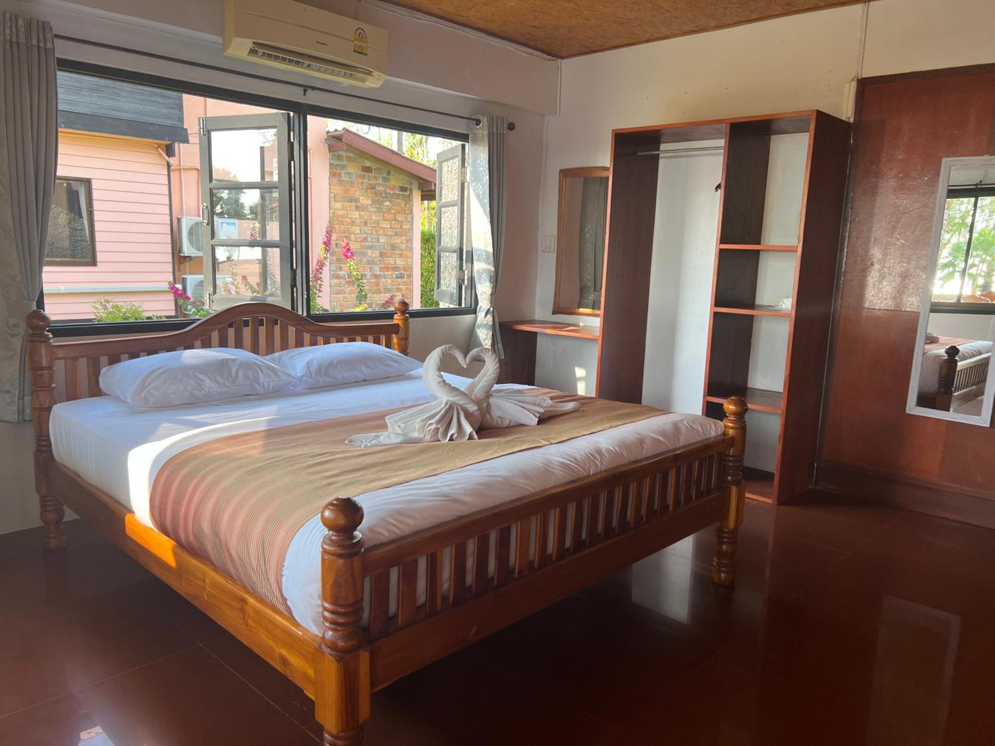 The Chevalley Beach Resort Satun Exterior photo