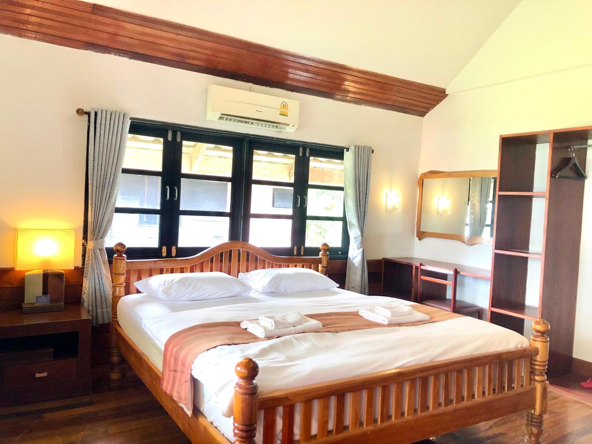 The Chevalley Beach Resort Satun Exterior photo