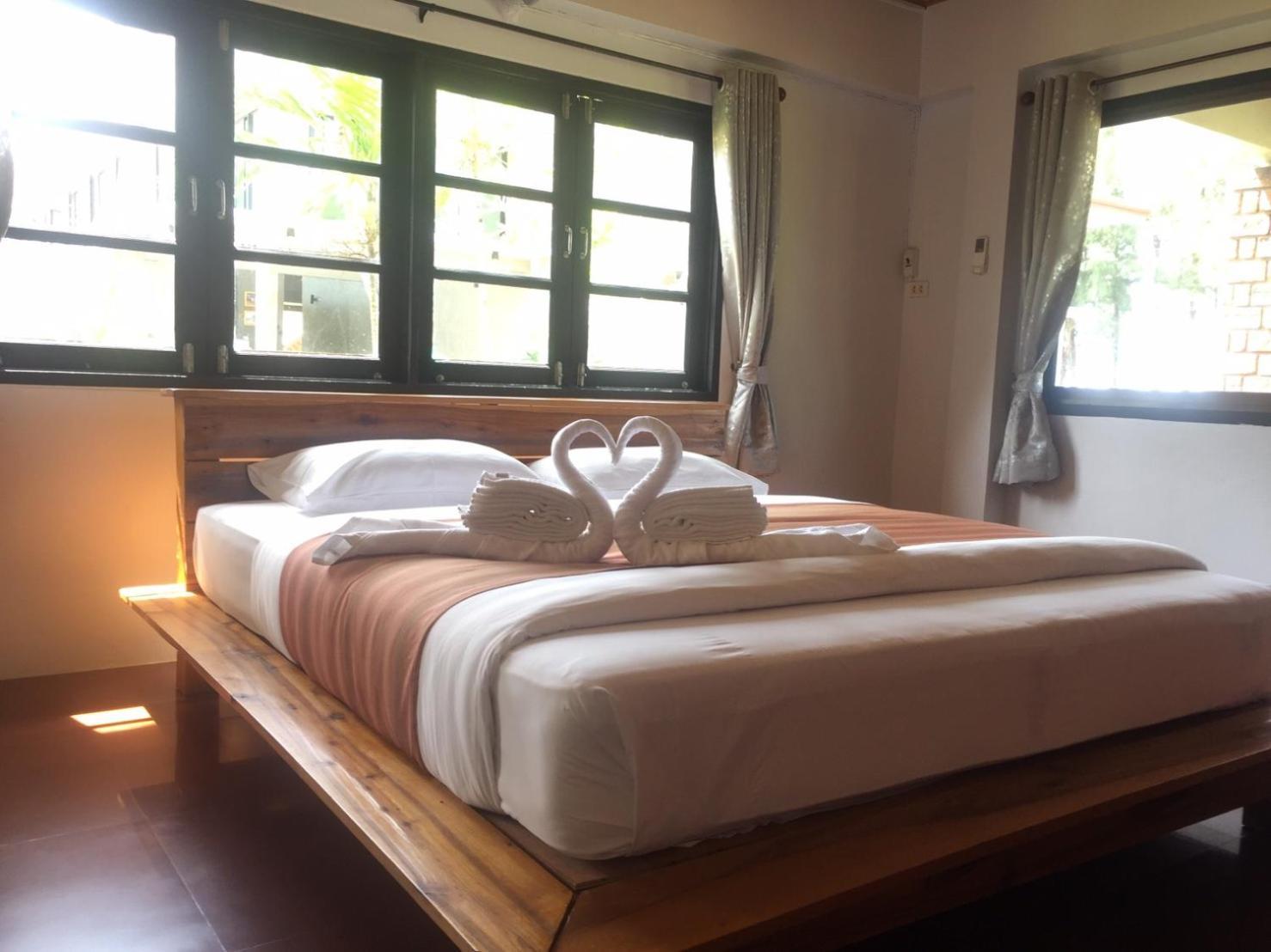 The Chevalley Beach Resort Satun Exterior photo